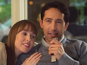 WEMAX Dice Outdoor Portable Projector, 3 Hours Battery, 700 ANSI Lumens Native 1080p, 4K Mini Movie Projector, Mobile Theater, WiFi Bluetooth HDMI USB, Dolby Audio DTS-HD, Auto Focus, Auto Keystone