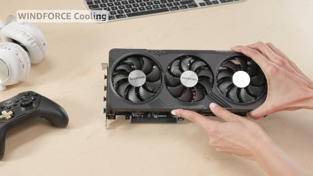 GIGABYTE Radeon RX 7800 XT Gaming OC 16G Graphics Card, 3X WINDFORCE Fans 16GB 256-bit GDDR6, GV-R78XTGAMING OC-16GD Video Card
