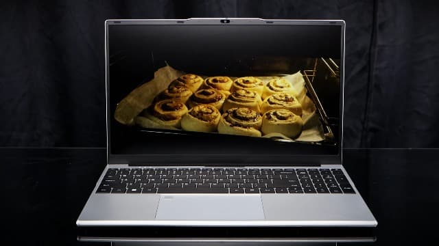 15.6 inch Gaming Laptop 2025, Laptop Computer with N95 Quad-Core up to 3.4GHz, 16GB DDR4 1TB SSD, Backlit Keyboard, Fingerprint Unlock, FHD 1920 * 1080, WiFi5, BT4.2, Win 11 Pro(Silver)