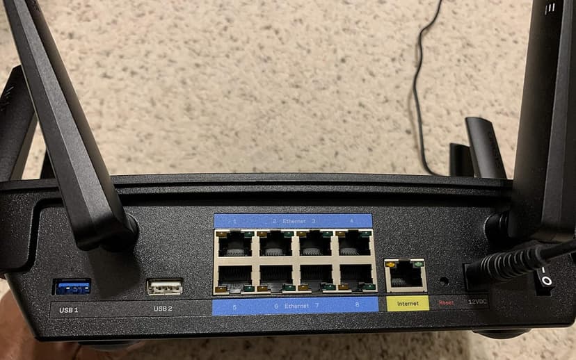 Linksys WiFi 5 Router, Tri-Band, 3,000 Sq. ft Coverage, 25+ Devices, Speeds up to (AC5400) 5.4Gbps - EA9500