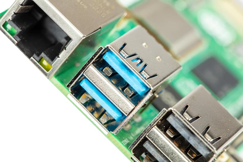 Raspberry Pi 5.2GB RAM